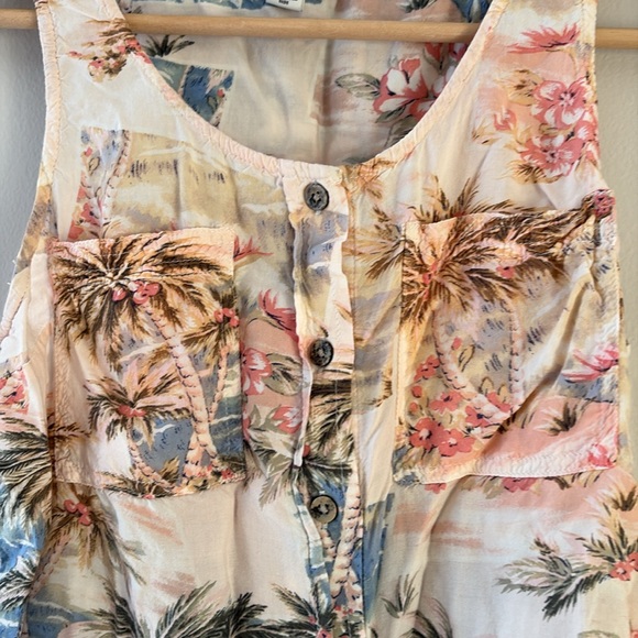 American Eagle Floral Tie-Front Sleeveless Top - Medium - Picture 2 of 5